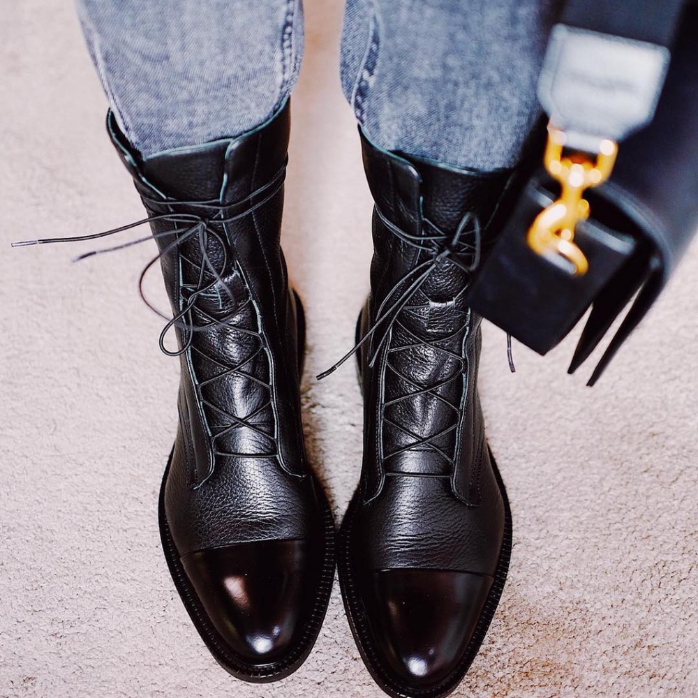 I N C H 2 BLACK LEATHER BROGUE BOOTS